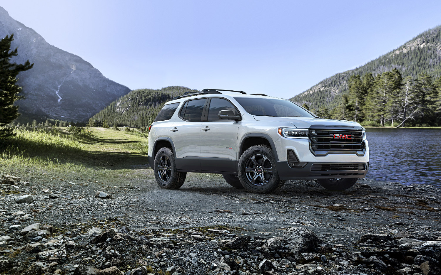 Comparison Chevrolet Tahoe RST 2021 vs GMC Acadia AT4 2021 SUV